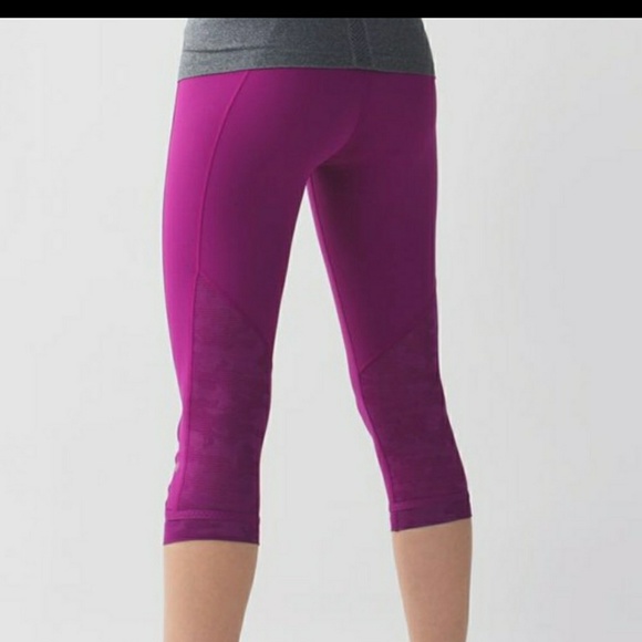lululemon athletica Pants - Lululemon mesh camo run for days plum cropped pant